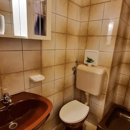 Three-bedroom Close To The Omis